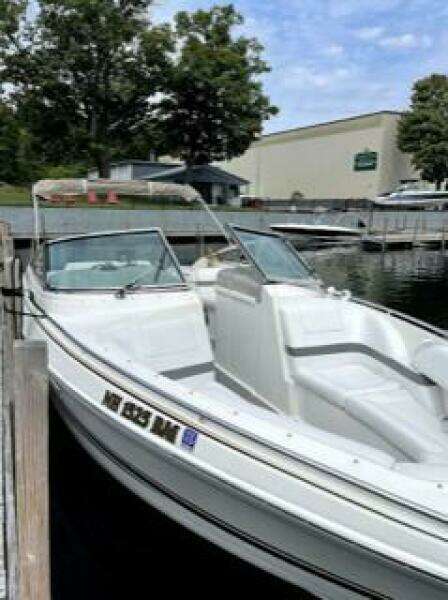 2001 Formula 280 Bow Rider