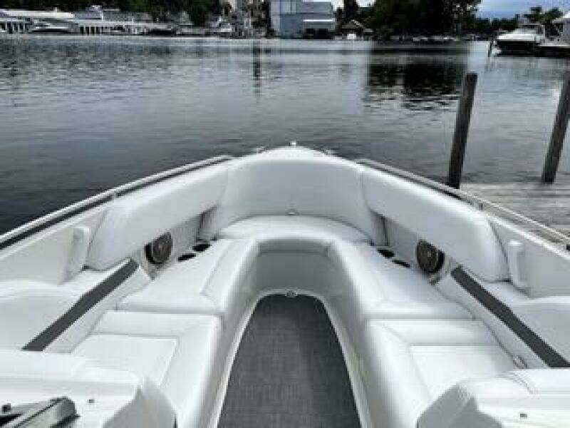 2001 Formula 280 Bow Rider