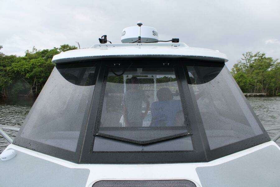 Helm Windshield 