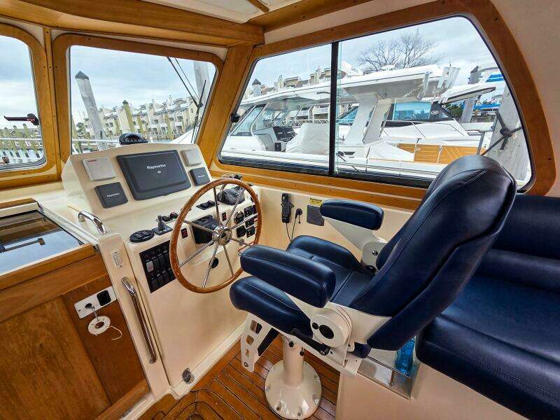 2008 Sabre 34 Express