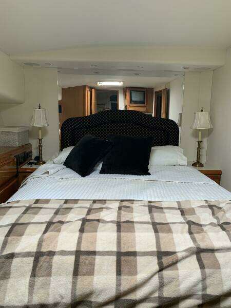 2000 Viking 50 Convertible Sportfish