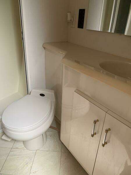 2000 Viking 50 Convertible Sportfish