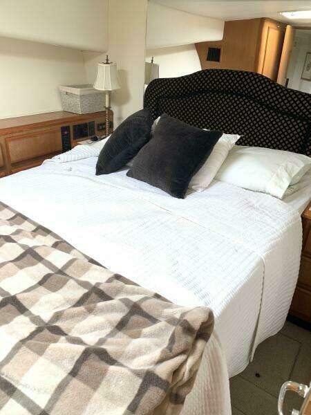 2000 Viking 50 Convertible Sportfish