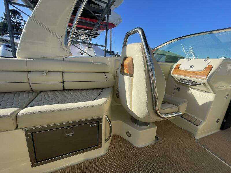 2020 Chris-Craft Launch 28 GT