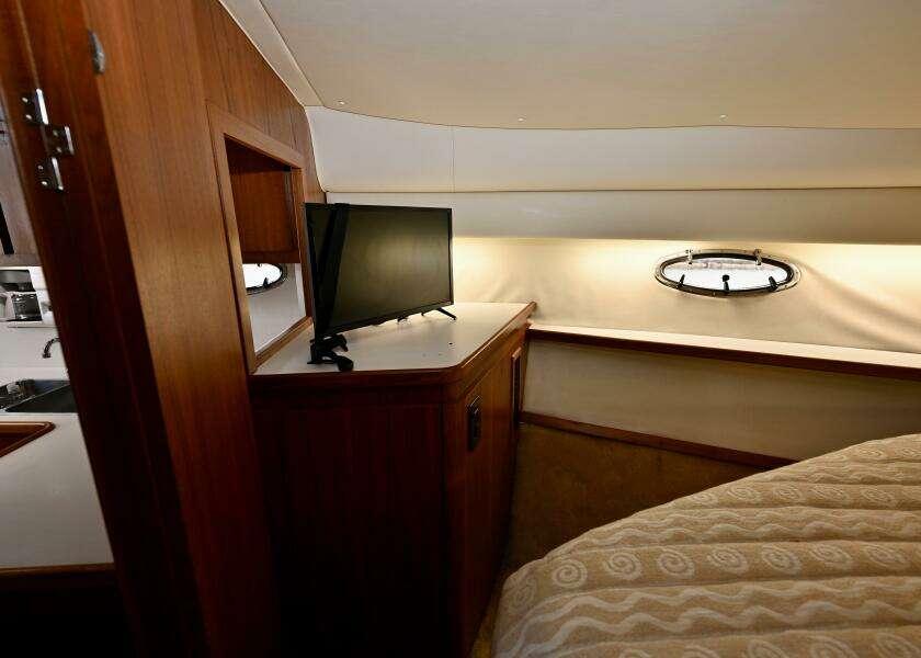 2000 Tiara Yachts 3500 Express