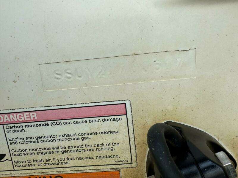 2017 Pursuit OS 325 Offshore