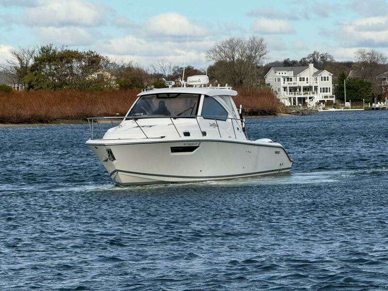 2017 Pursuit OS 325 Offshore