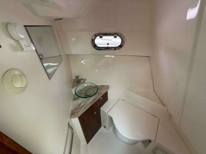 2017 Pursuit OS 325 Offshore