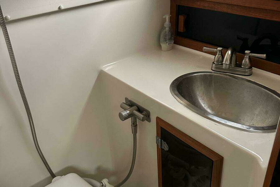 1998 Rampage 28 Express