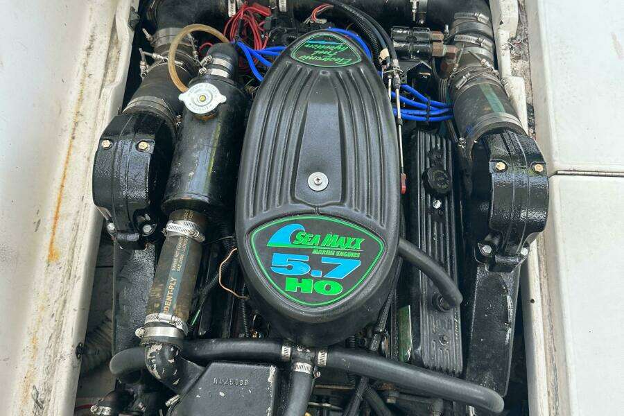 1998 Rampage 28 Express