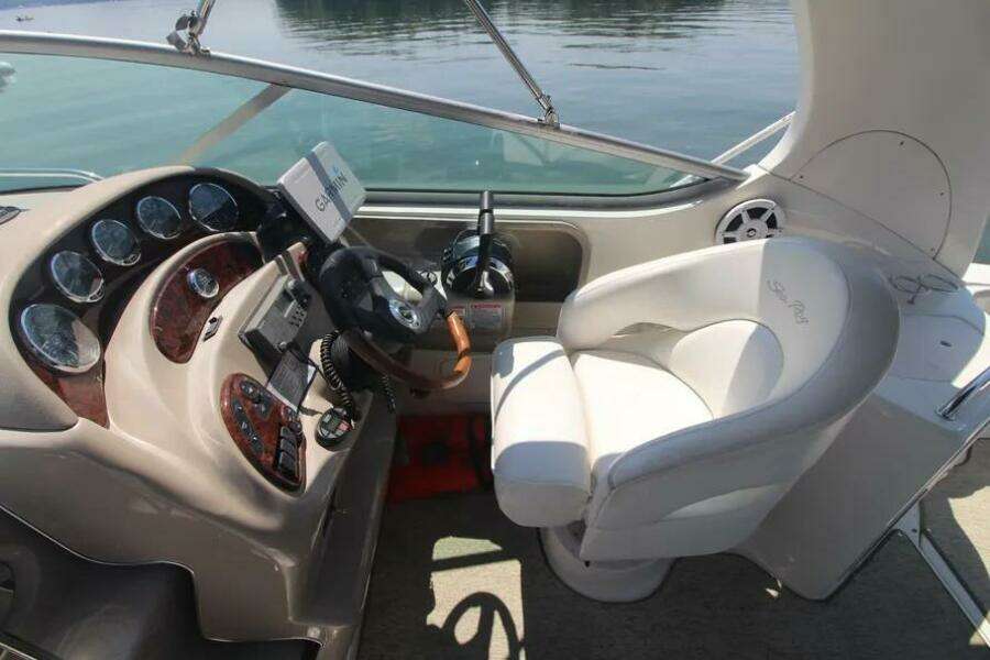 2004 Sea Ray 280 Sundancer