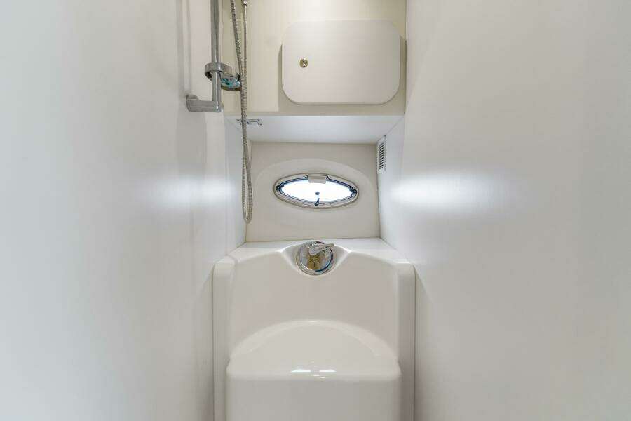 2005 Silverton 34 Convertible