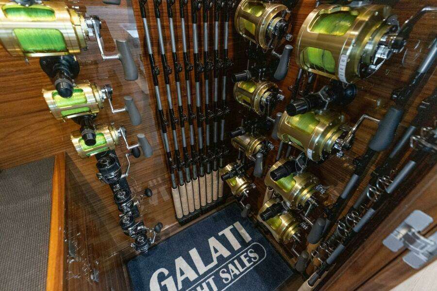 2026 Viking 82 Convertible- TEAM HARVEY I- Tackle Storage