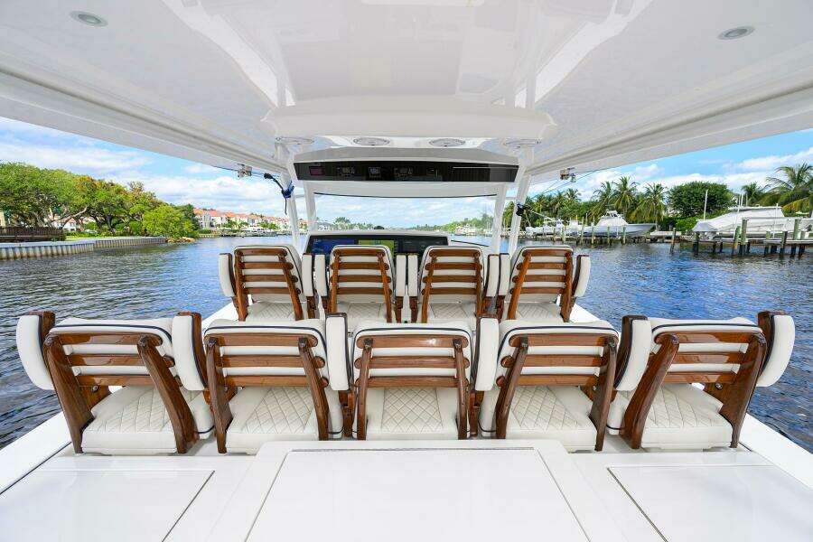 Valhalla 55 - LITTLE KEMOSABE - Helm Seating