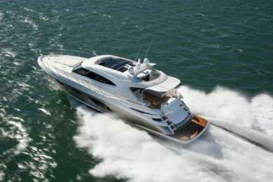 2015 Riviera 6000 Sport Yacht