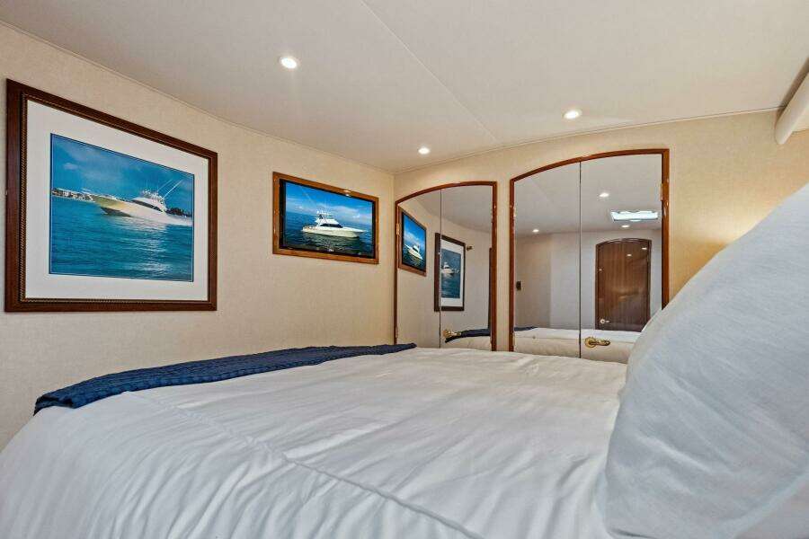 2006 Viking 56 Convertible SUMMER SALT