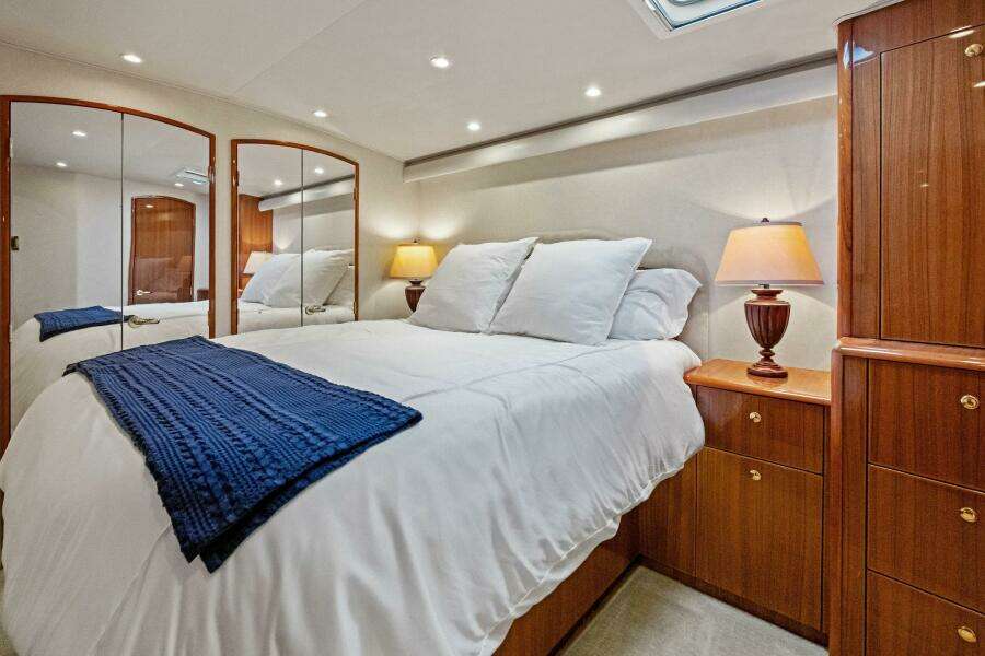 2006 Viking 56 Convertible SUMMER SALT