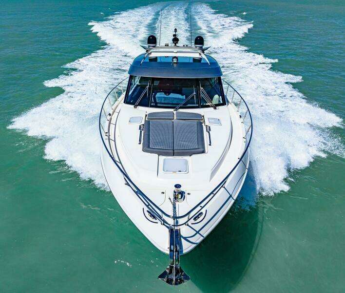 2022 Riviera 5400 Sport Yacht Platinum Edition