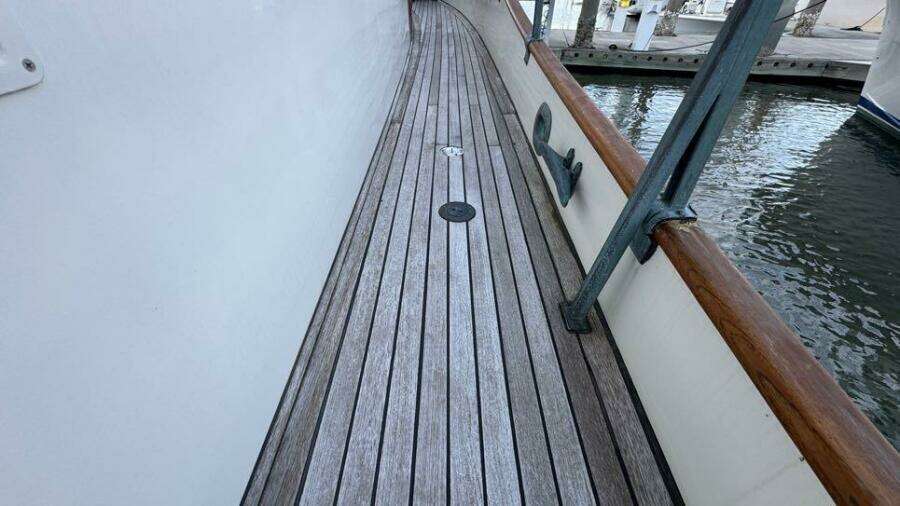 Side Deck