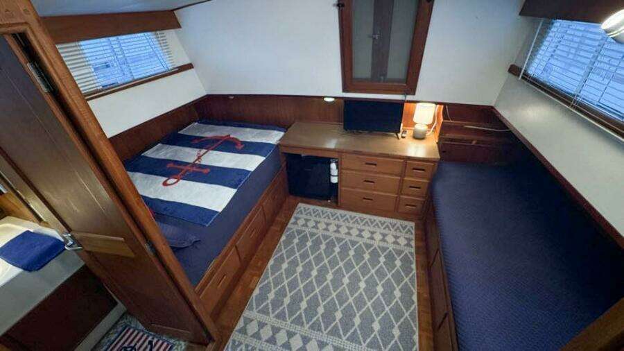 Aft Primary Stateroom