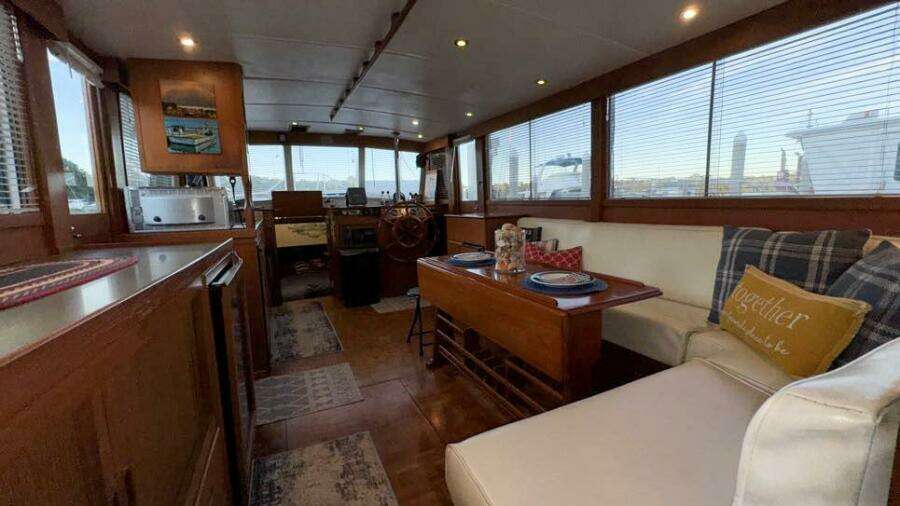 Salon looking forward