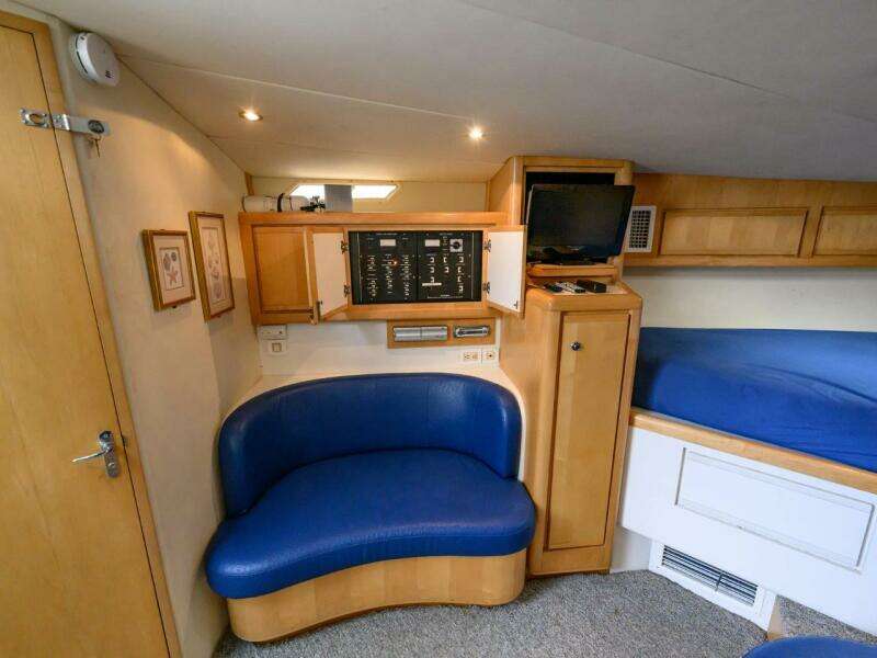 1998 Bertram 36 Moppie