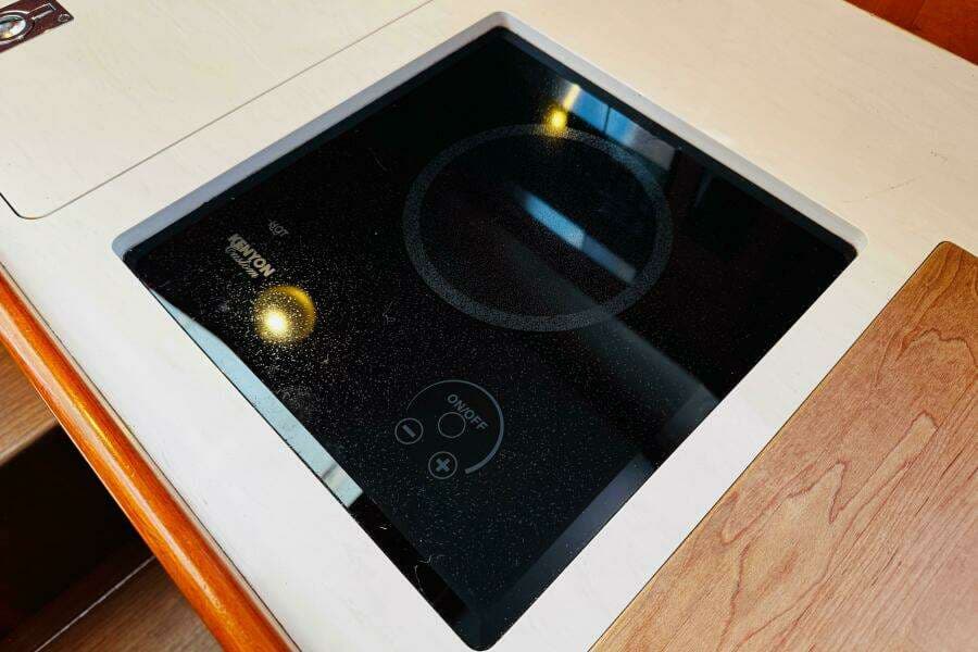 2012 Hinckley Picnic Boat MKIII