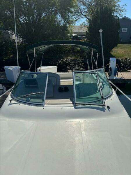 2000 Sea Ray 270 Sundancer