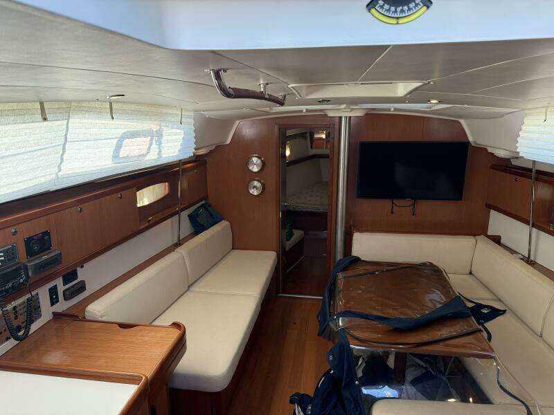 2008 Beneteau Oceanis 43
