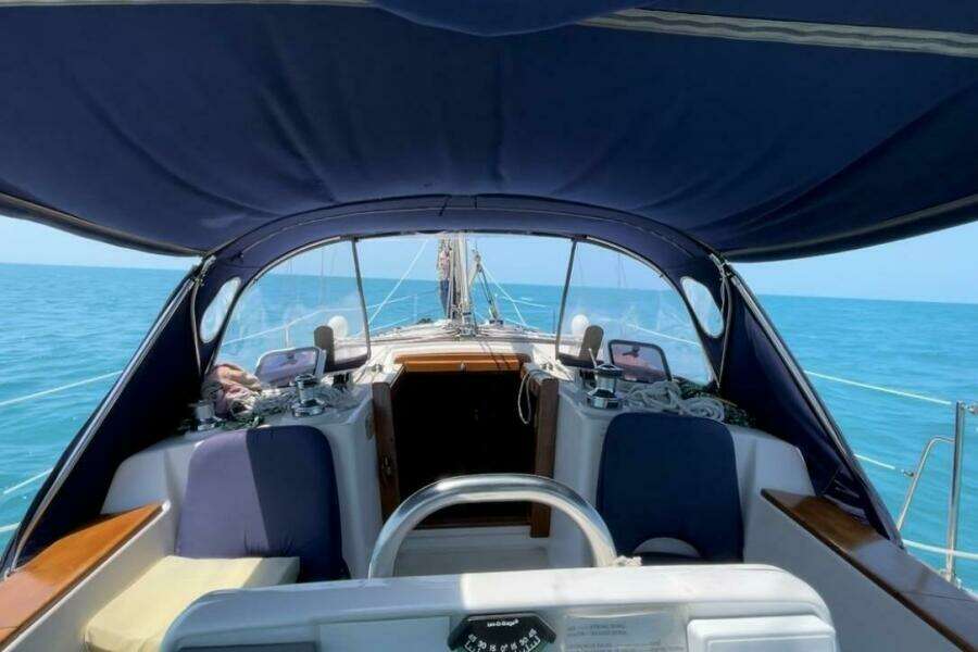 1997 Island Packet 37