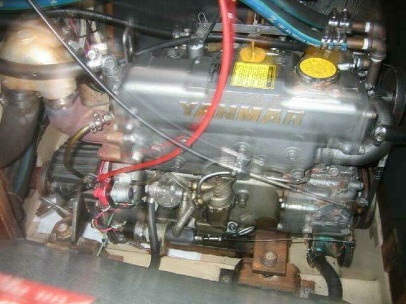 1989 Island Packet 35