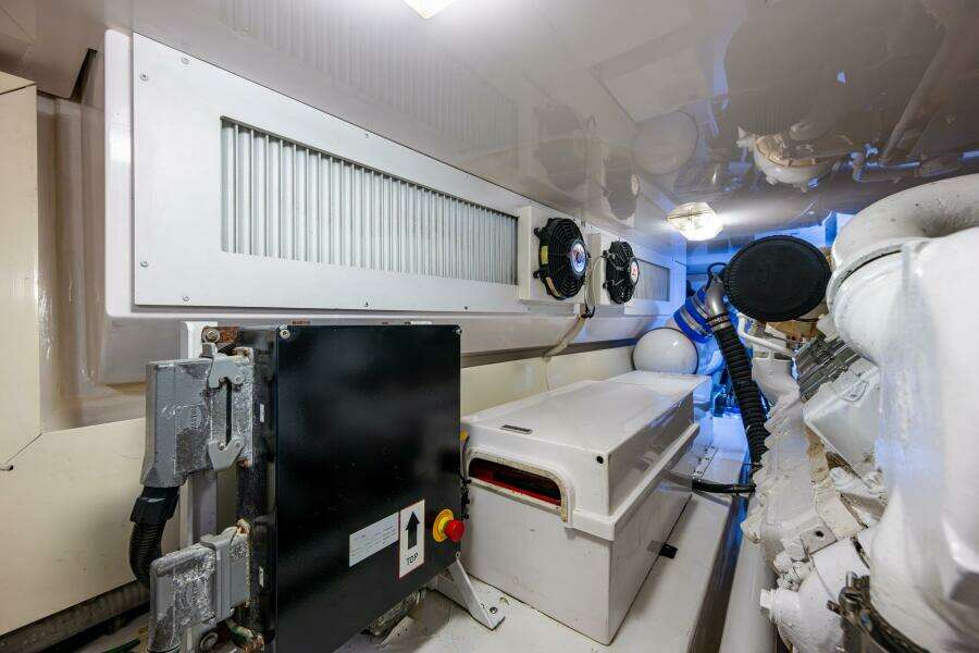 Viking 52 QUALIFIER - Engine Room