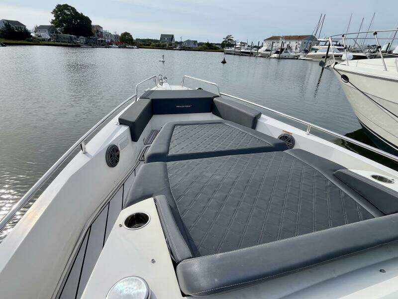 2018 Axopar 37 Sport Cabin R