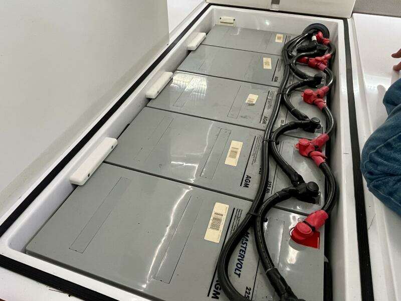 2018 Axopar 37 Sport Cabin R