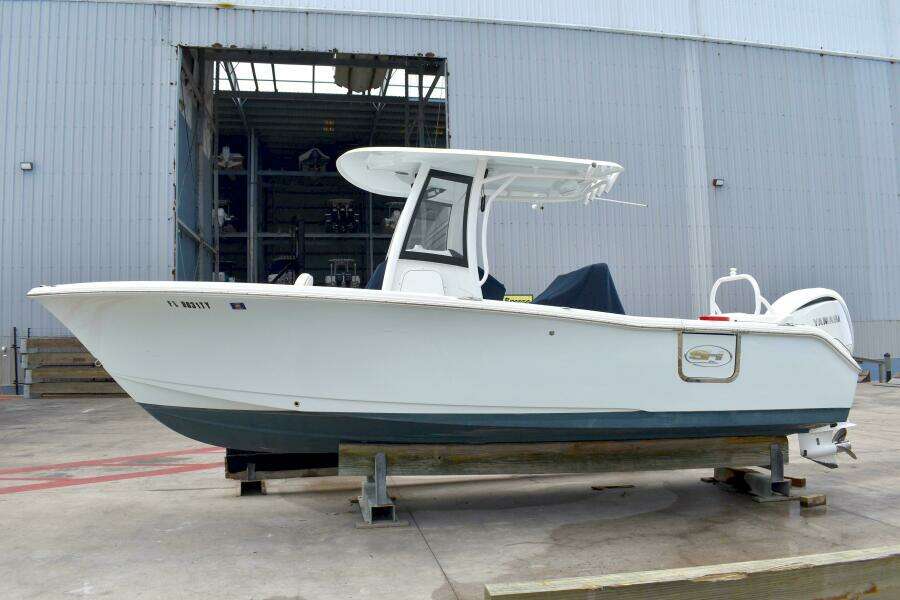 2023 Sea Hunt Ultra 255 SE