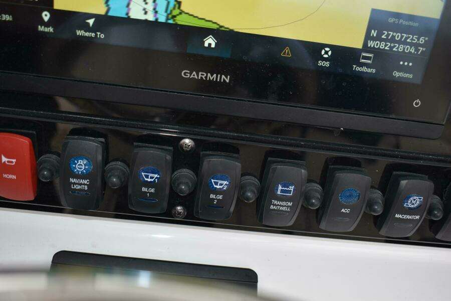 2023 Sea Hunt Ultra 255 SE