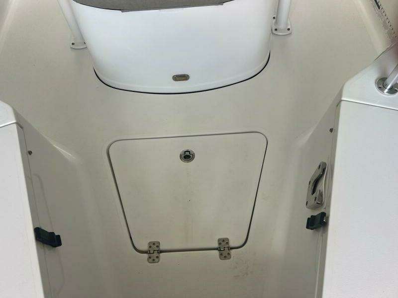 2021 Sportsman 232 Platinum Center Console