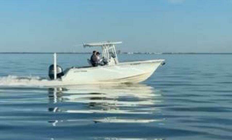 2021 Sportsman 232 Platinum Center Console