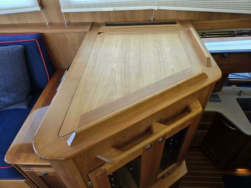 2017 Sabre 48 Flybridge