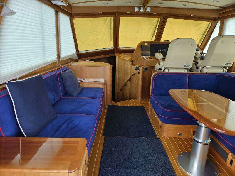 2017 Sabre 48 Flybridge