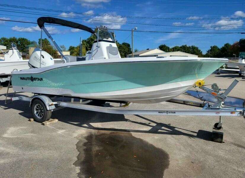 2025 NauticStar 191 Hybrid