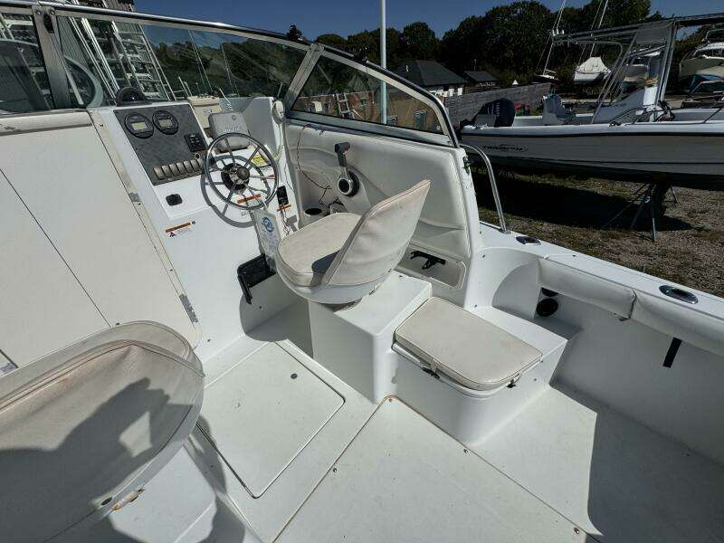 2004 Seaswirl Striper