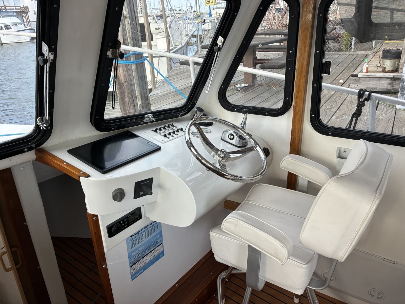 2008 Glenn Young 32 Skiff - Helm