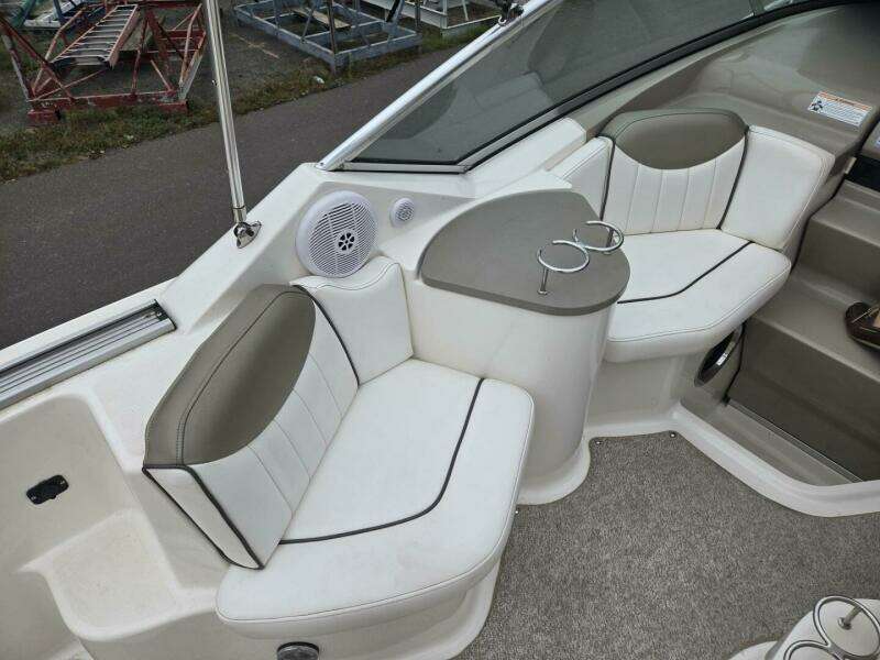 2007 Sea Ray Sundancer 240