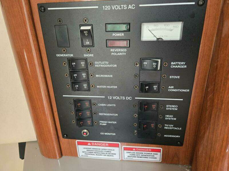 2007 Sea Ray Sundancer 240