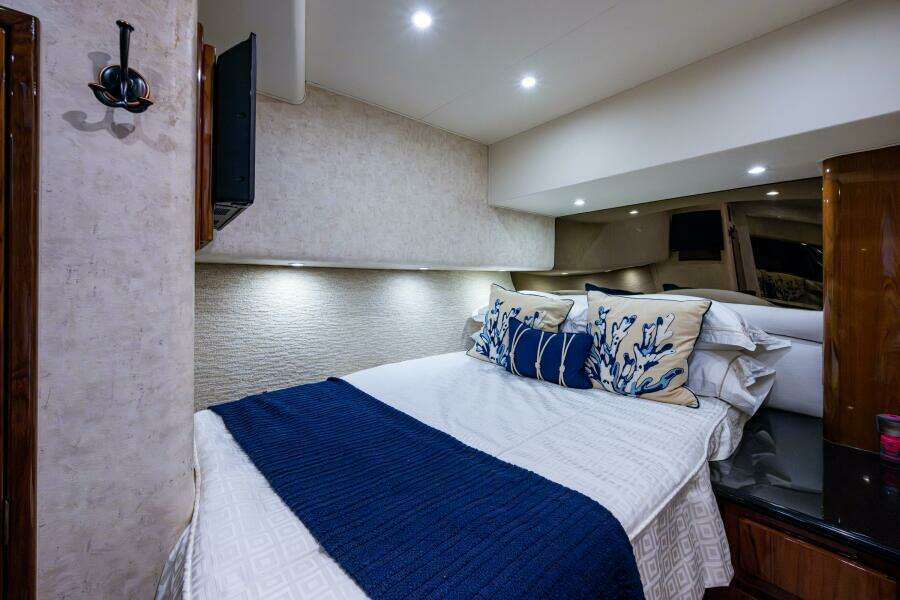 2004 Egg Harbor 43 Sport Fisherman