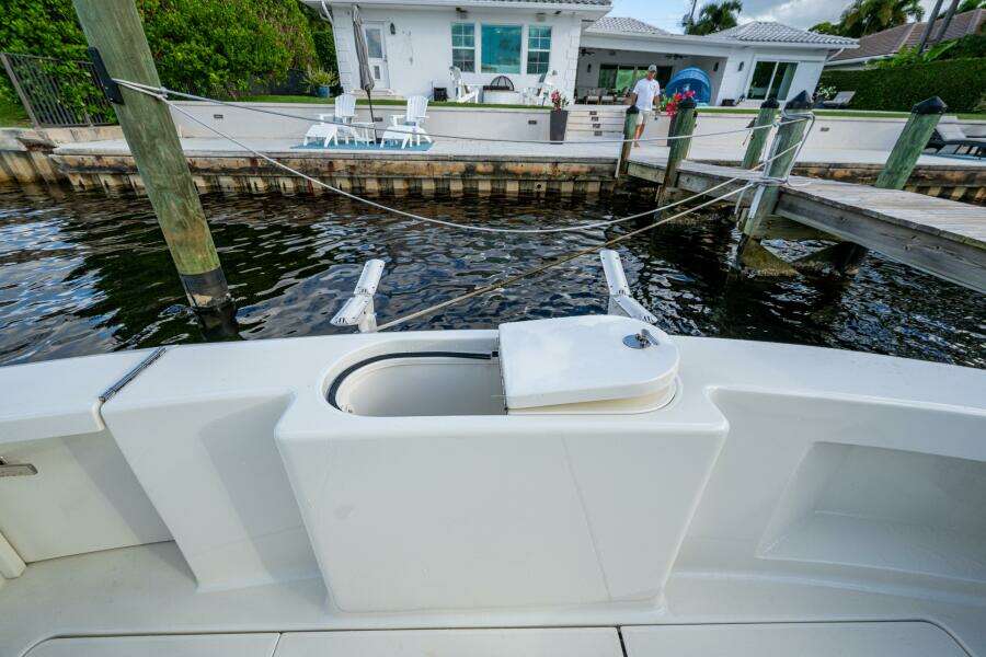 2004 Egg Harbor 43 Sport Fisherman