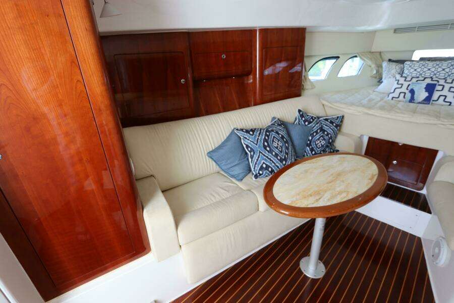 2012 Intrepid 430 Sport Yacht