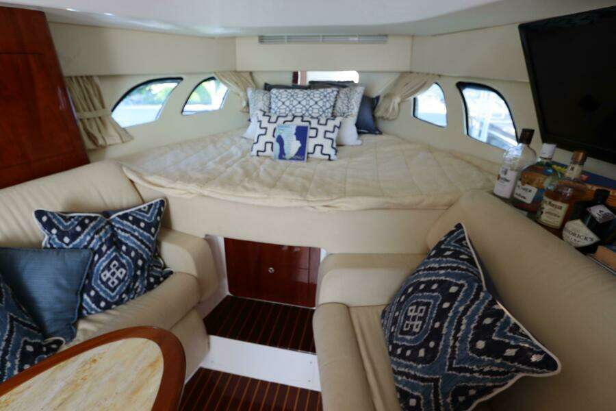 2012 Intrepid 430 Sport Yacht