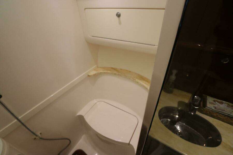 2012 Intrepid 430 Sport Yacht